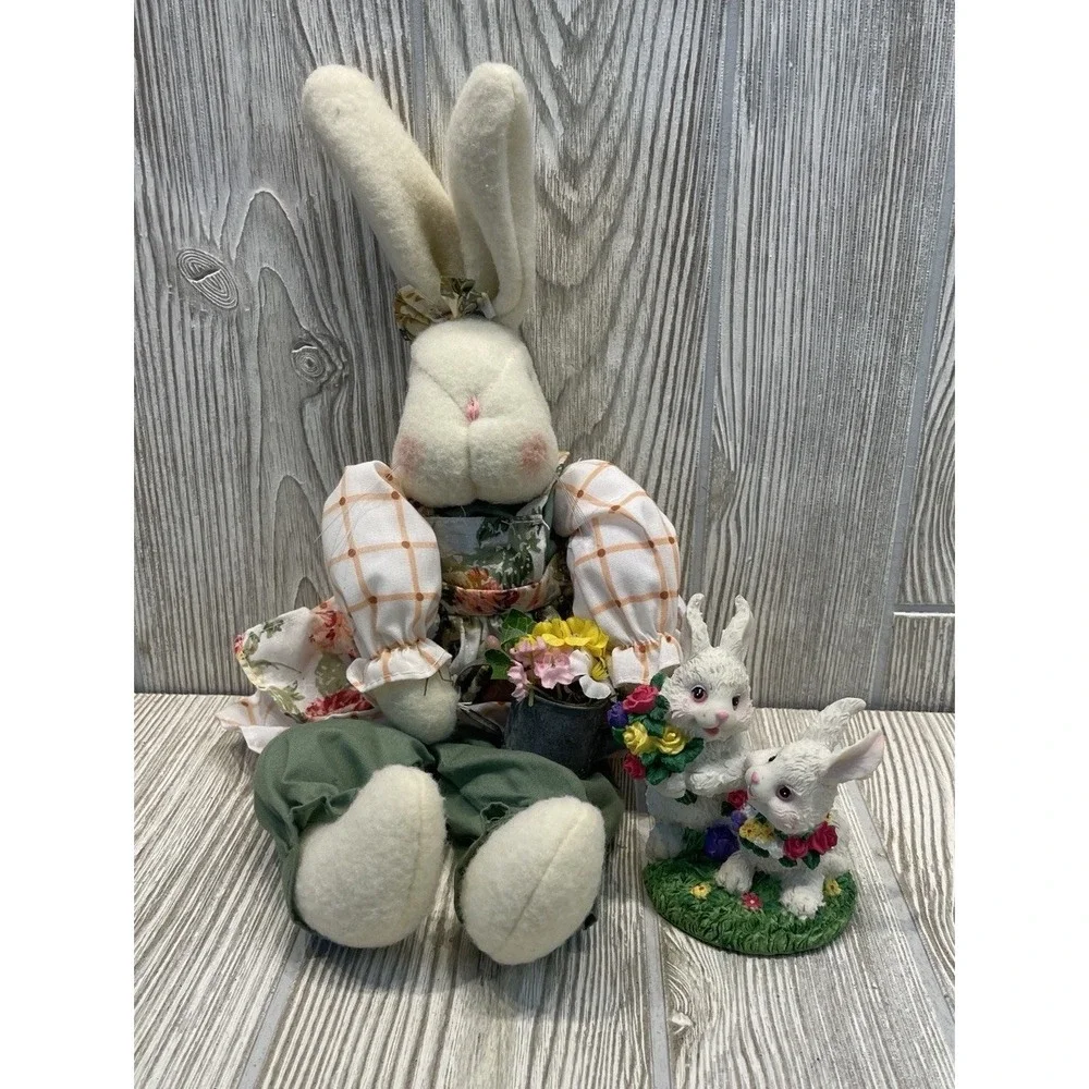 VTG Easter Bunny Shelf Sitter Rabbit Ceramic Head Hands + Ceramic Bunnies Figure